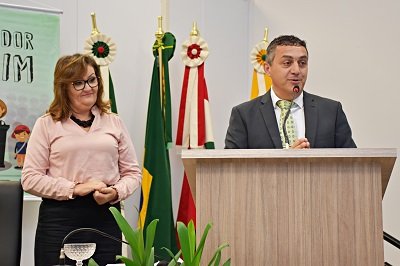 Câmara diploma vereadores mirins para o período 2020-2021