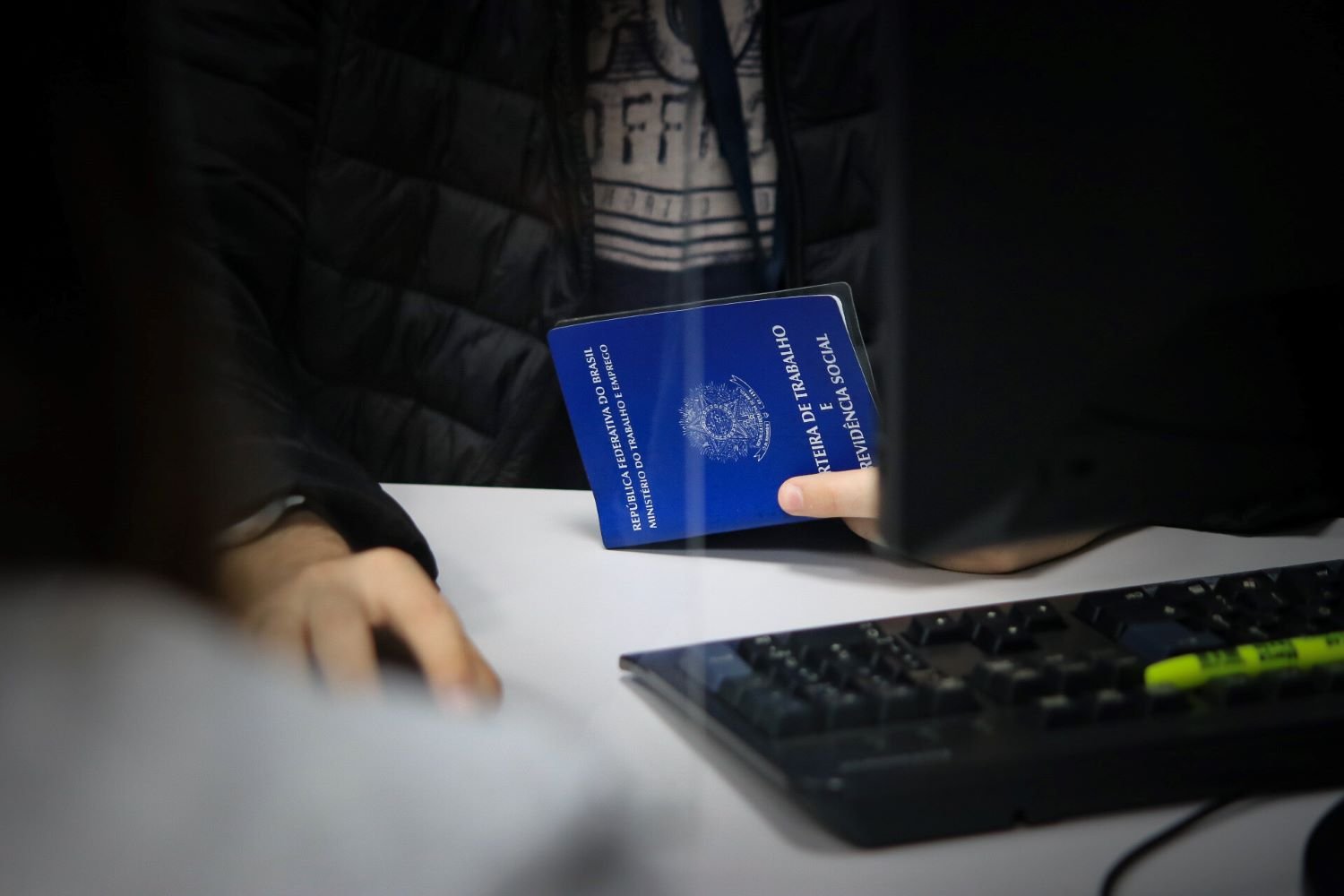 Estado ultrapassa 10 mil vagas de emprego pelo Sine e reforça ações de intermediação