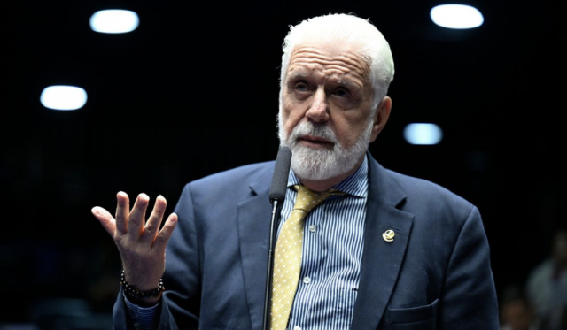 Jaques Wagner deixa liderança do governo após reunião com Lula: ‘Provar a minha inocência’