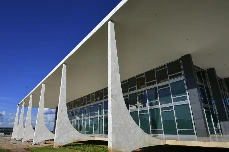 STF suspende por 90 dias aplicação de sanções relacionadas à NR-1