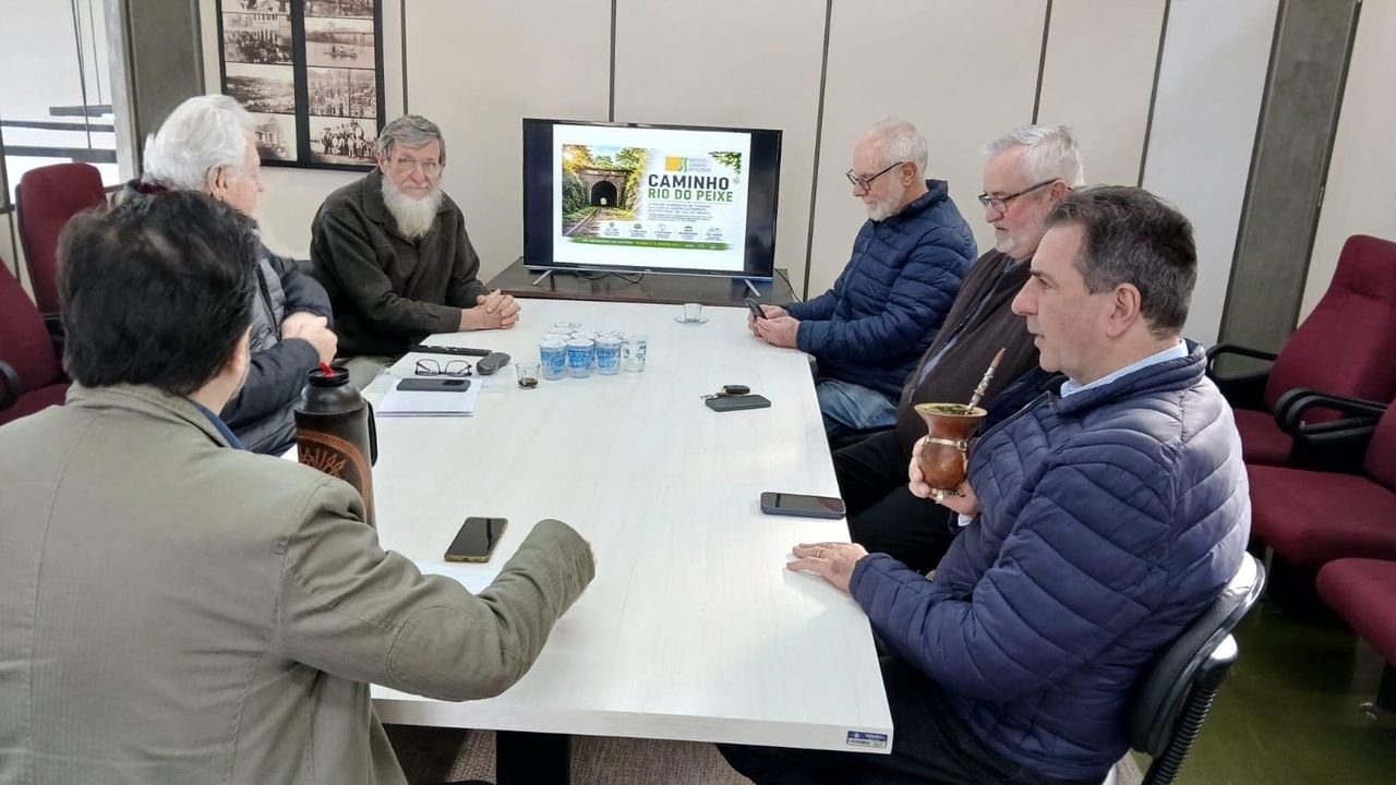 Projeto busca transformar trilhos da antiga ferrovia do Meio-Oeste em corredor turístico