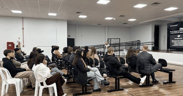 Oficina para empreendedores reúne conhecimento e incentivo aos pequenos negócios em Iporã do Oeste