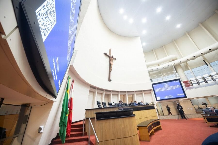 Bets, visita de Lula a SC e envelhecimento da população dominam debates na Alesc