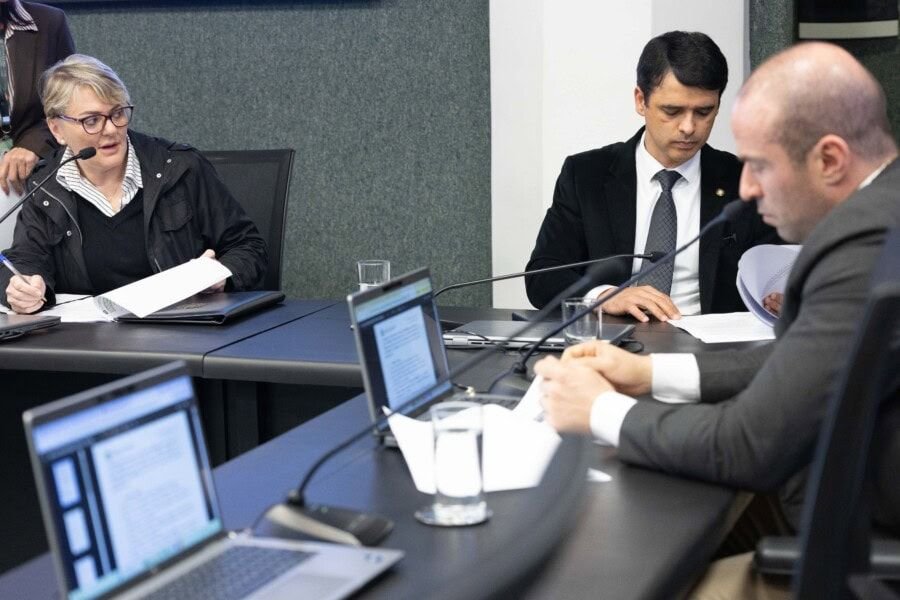 Comissão da Alesc aprova LDO de 2027 e proposta segue para votação em plenário