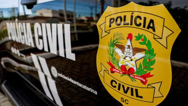Homem inventa assalto para esconder que foi esfaqueado pela esposa em SC