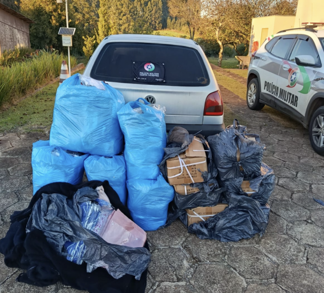 Polícia Militar apreende mercadorias estrangeiras e veículo durante ação contra crimes transfronteiriços em Palma Sola