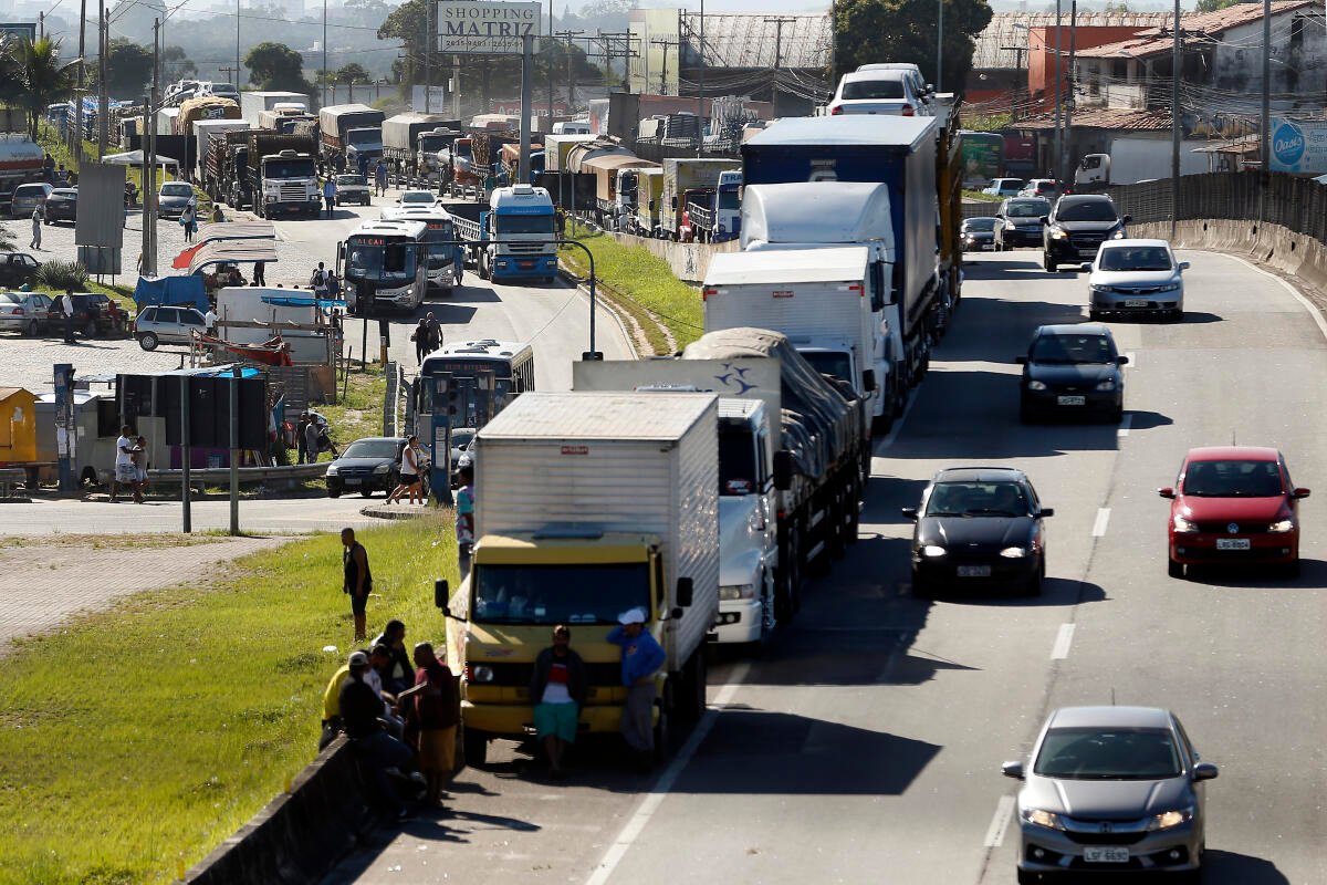 Após longas reuniões, governo e relator fecham acordo sobre MP do Frete