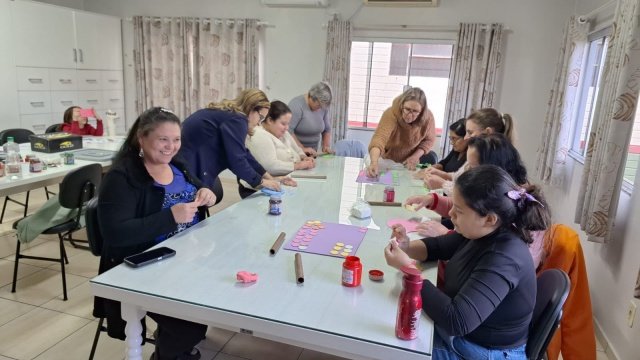 CRAS de Guaraciaba promove oficinas de arteterapia para fortalecer vínculos e promover bem-estar