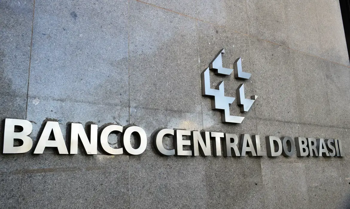 Copom reduz Selic para 14,25% ao ano e faz terceiro corte seguido nos juros