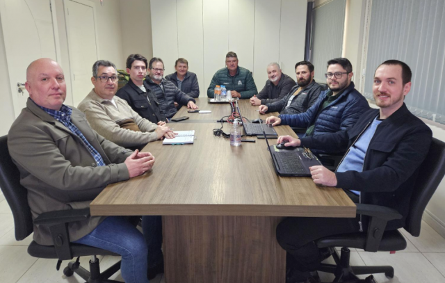 Comissão Especial de Mudanças no Trânsito, criada pelo Legislativo maravilhense, realiza primeira reunião
