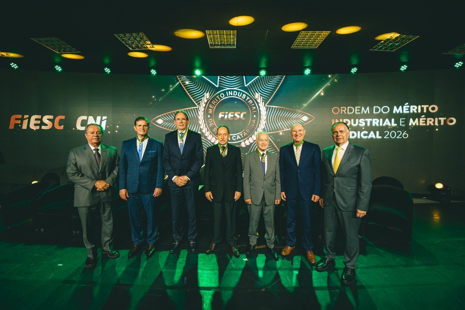 FIESC entrega Ordem do Mérito e destaca desafios para a competitividade da indústria