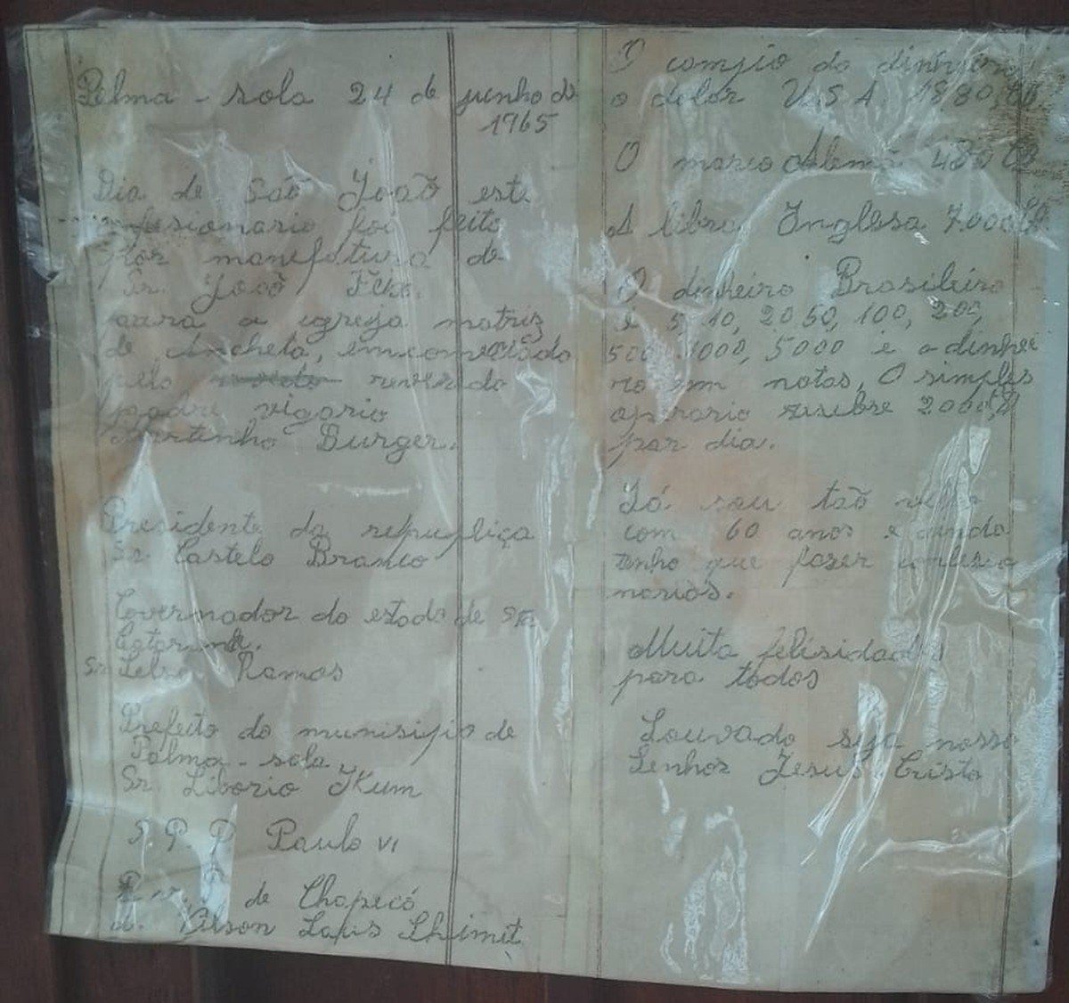 O que revela carta deixada por carpinteiro há 60 anos dentro de confessionário em SC