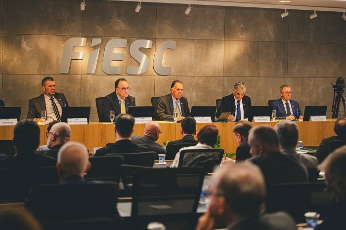 FIESC homenageia empresários com a Ordem do Mérito Industrial 2026 - Santa Catarina em Pauta