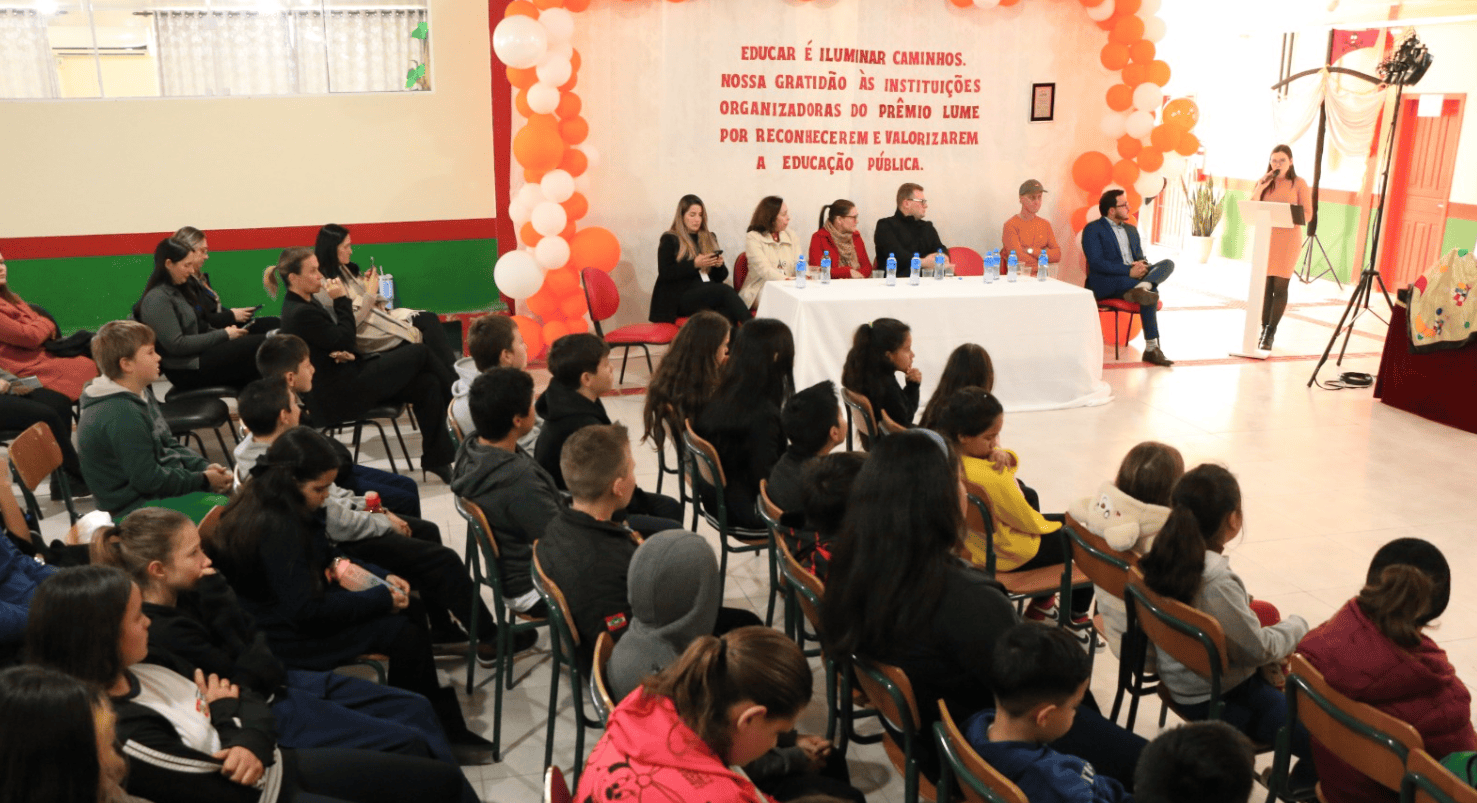 Prêmio Lume reconhece escolas do Oeste por iniciativas e resultados na educação - Santa Catarina em Pauta