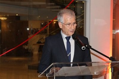 Inaugura oficialmente o Hotel Figueiras