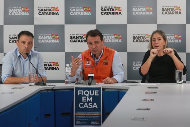 Governo prorroga por sete dias decreto de distanciamento social em SC