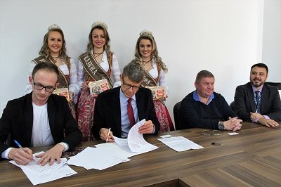 Assinado contrato de R$ 4,9 milhões para obra de infraestrutura urbana
