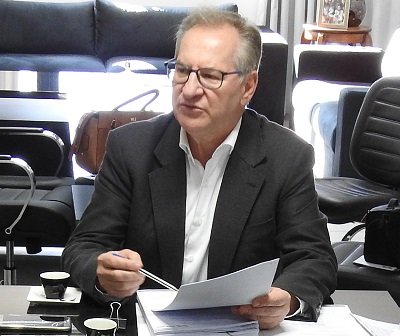Prefeito propõe a extinção de  mais sete cargos comissionados
