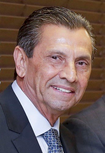 O exercício da política, por Julio Garcia