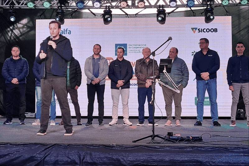 Mais de 3 mil pessoas celebram o cooperativismo em festival promovido pelo Núcleo de Cooperativas da ACISMO