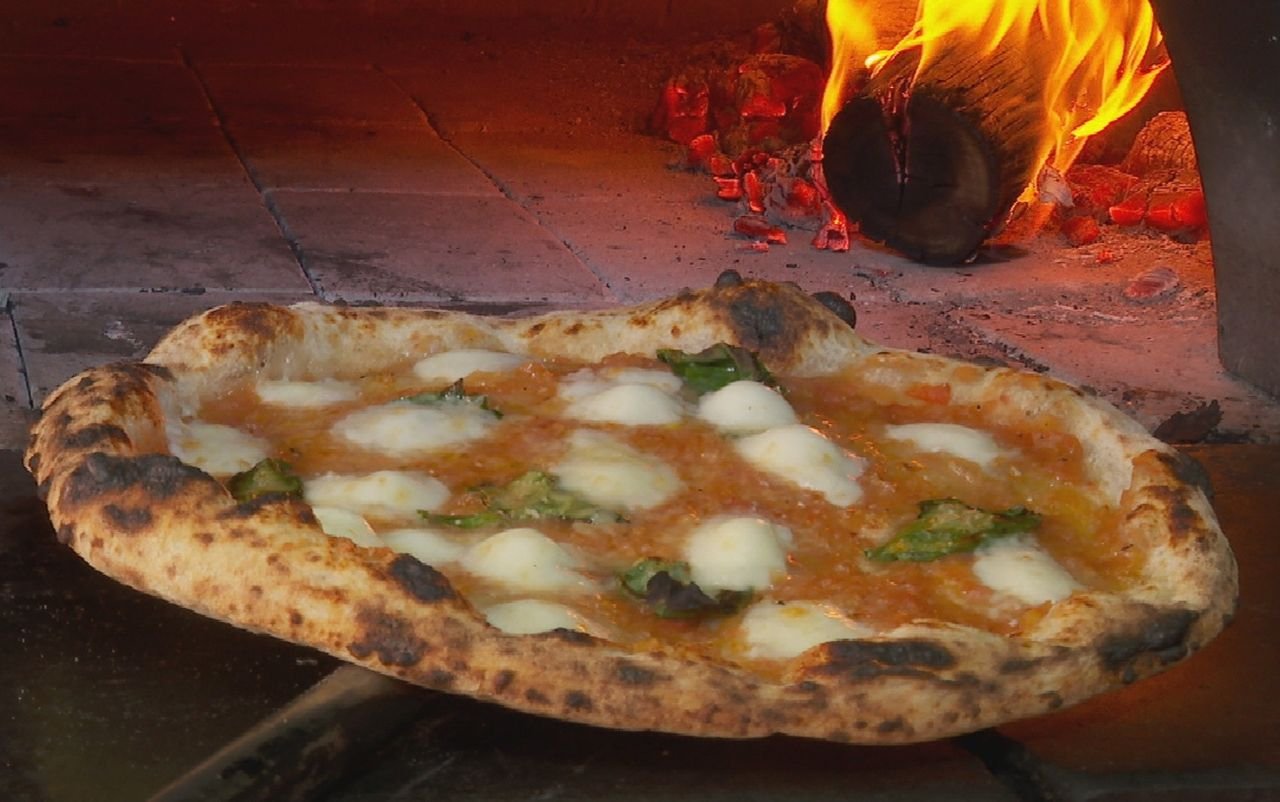 Calabresa, margherita, pepperoni, chocolate... qual a pizza mais pedida por delivery em SC?