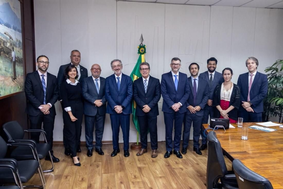Fecomércio SC defende isonomia tributária em reunião no Ministério do Desenvolvimento