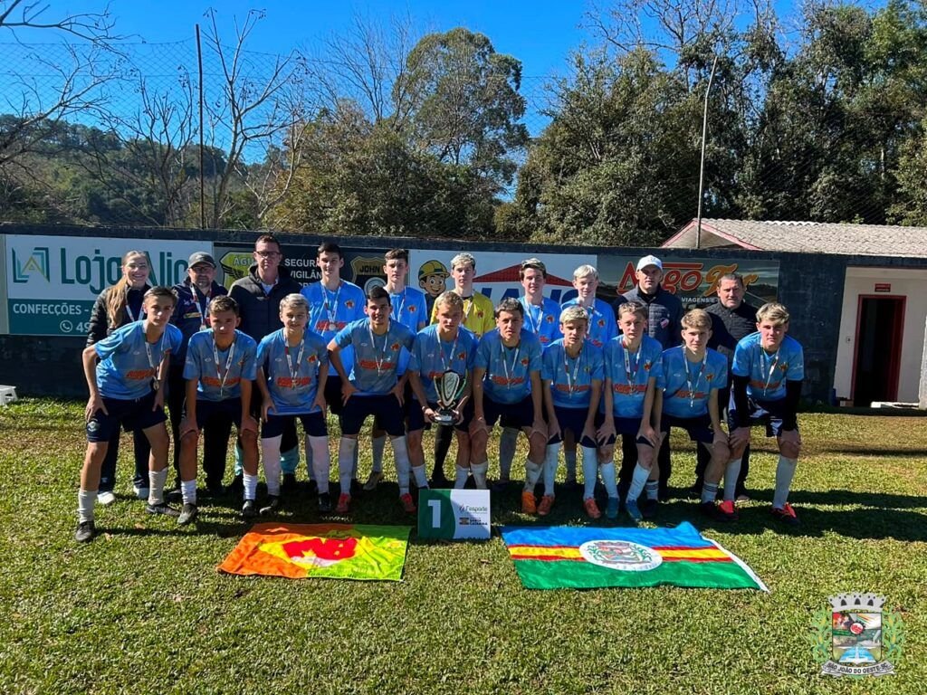 Bom momento do futebol escolar rende mais um título para São João do Oeste