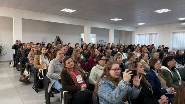 Evento realizado em Maravilha evidencia Serviços de Acolhimento Familiar e Famílias Acolhedoras