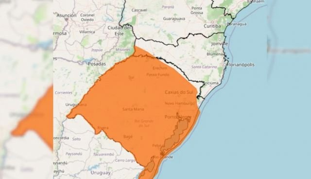 Oeste de SC entra em alerta para temporais com ventos de até 100 km/h e risco de granizo nesta terça-feira