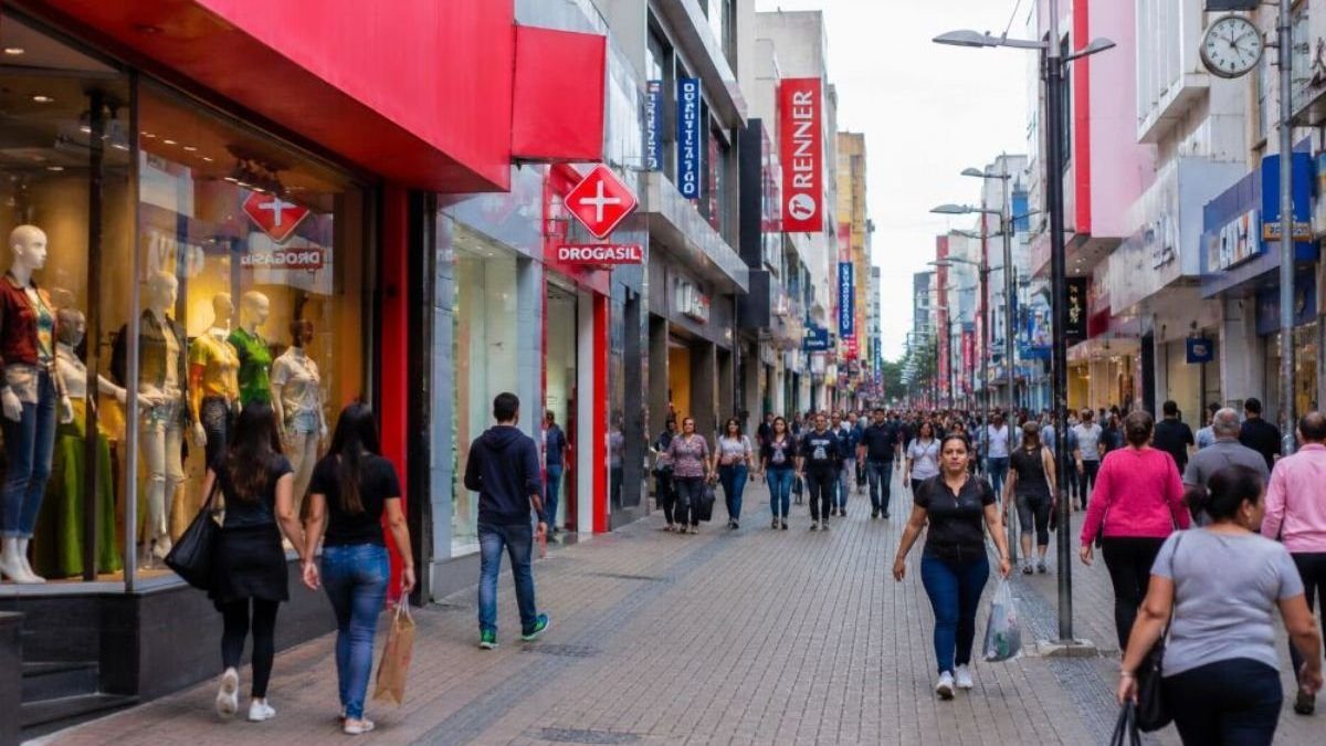Supermercados, açougues e outros 6 setores não poderão abrir aos feriados a partir desta quarta-feira (21)