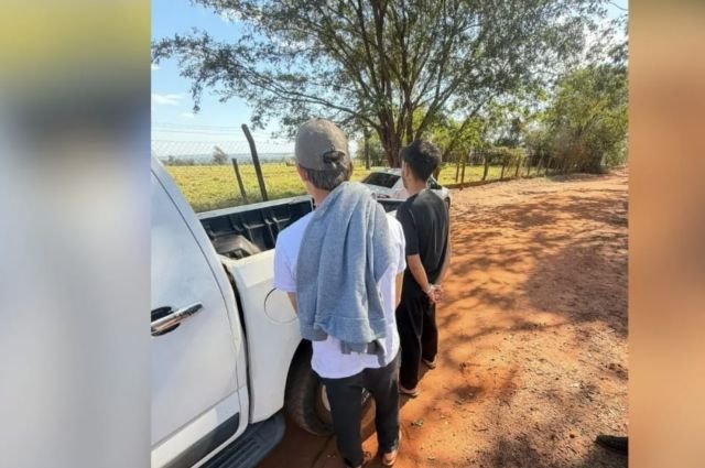 Adolescente arma emboscada para matar o próprio pai em SC; dois jovens são presos e menor é apreendido