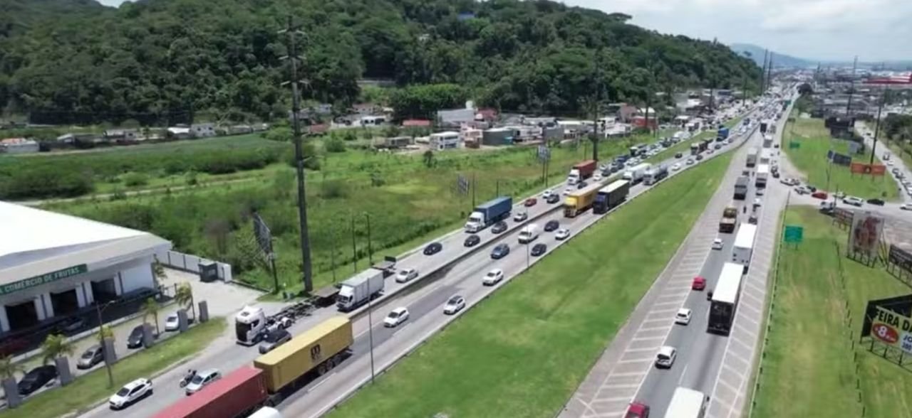 Justiça condena ANTT a pagar R$ 9 milhões por congestionamentos na BR-101 em SC