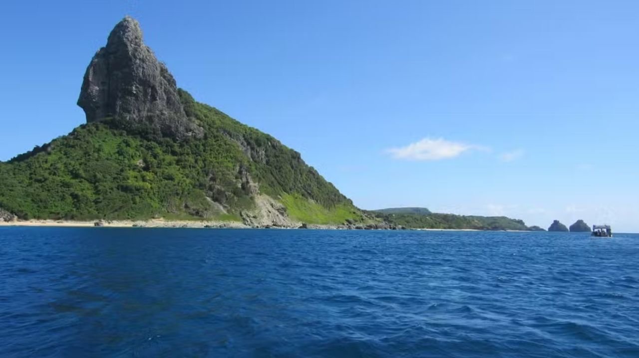Entenda por que partos são realizados fora de Fernando de Noronha há mais de 20 anos