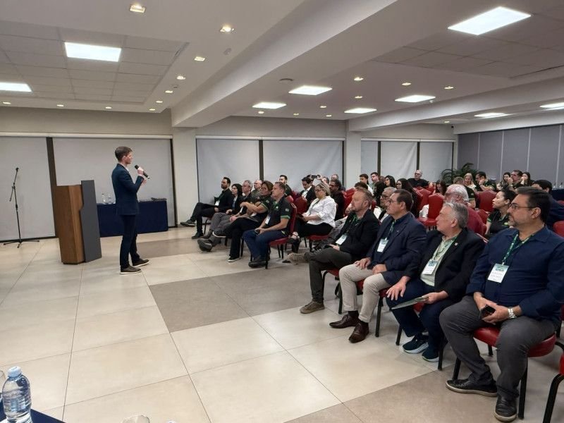 Congresso da Adjori-PR reúne imprensa do interior e reforça compromisso com a qualificação do jornalismo regional