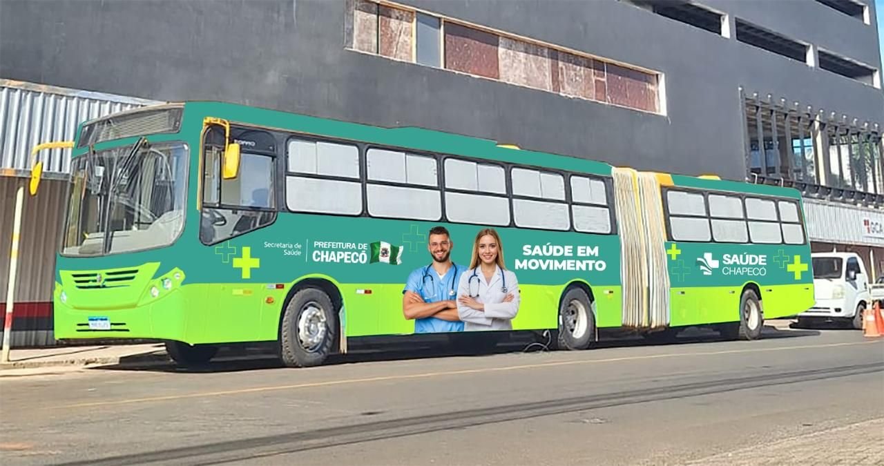 Ônibus Saúde em Movimento leva vacinação e testes rápidos ao bairro Vila Rica em Chapecó