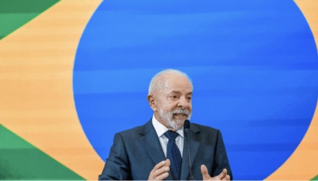 Lula sanciona lei que cria o "Pix Pensão" para automatizar pagamento da pensão alimentícia