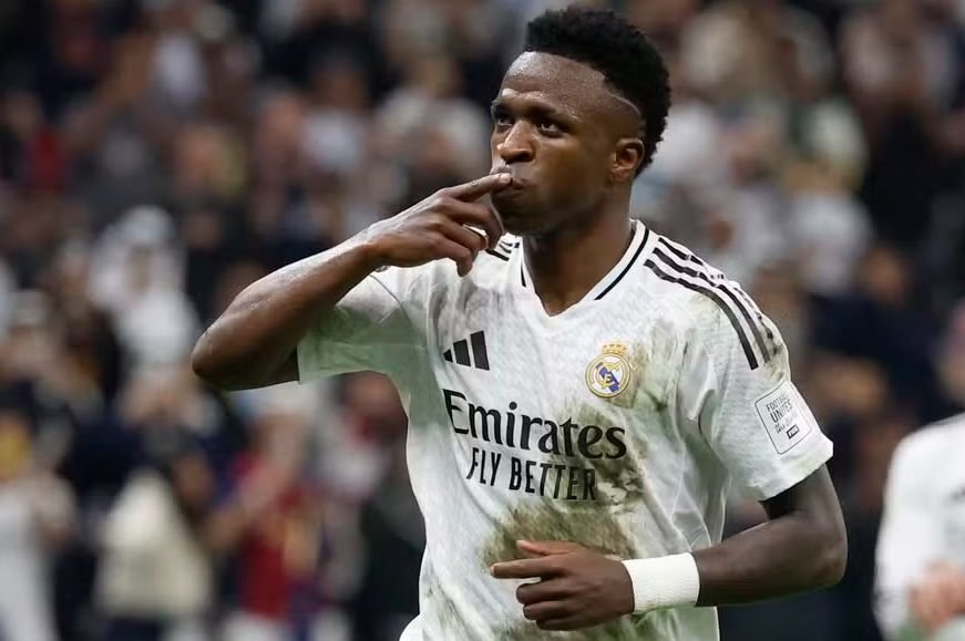 Real Madrid encerra negociações e pode vender Vini Jr. nesta janela de transferências
