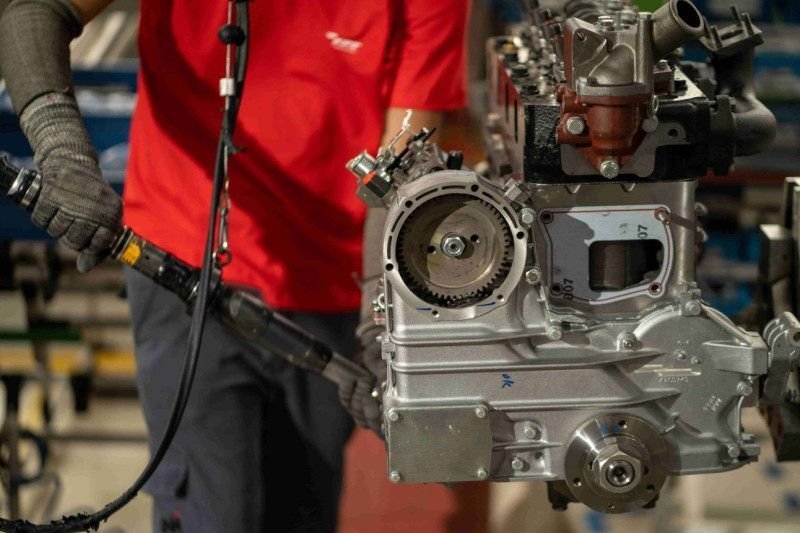 Indústria brasileira investe em máquinas, mas avança pouco em modernização tecnológica