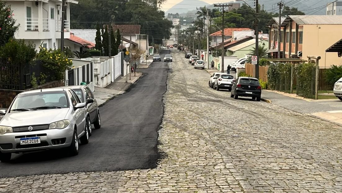 Jaraguá do Sul inicia obras de pavimentação em cinco ruas do bairro Nova Brasília