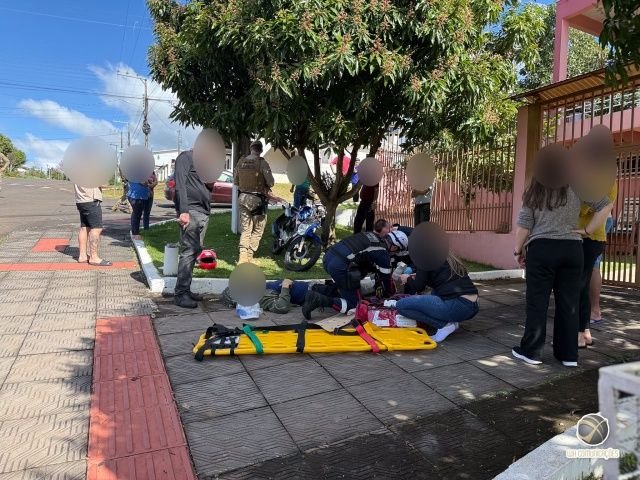 Colisão entre carro e motocicleta deixa homem gravemente ferido em São Miguel do Oeste