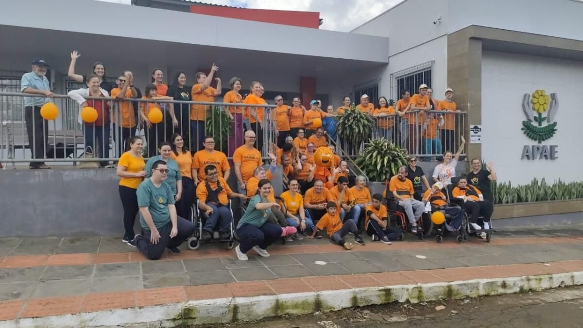 Caminhada da APAE promove inclusão em São José do Cedro