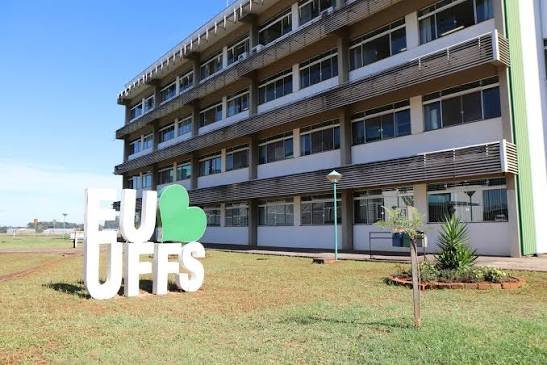 Pesquisadores da Fronteira Sul, lançam livro historiográfico composto por artigos acadêmicos