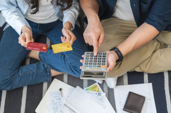 Endividamento das famílias brasileiras atinge 82%, aponta CNC