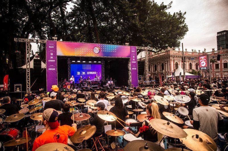 Orquestra de Baterias de Florianópolis completa 13 anos com grande espetáculo