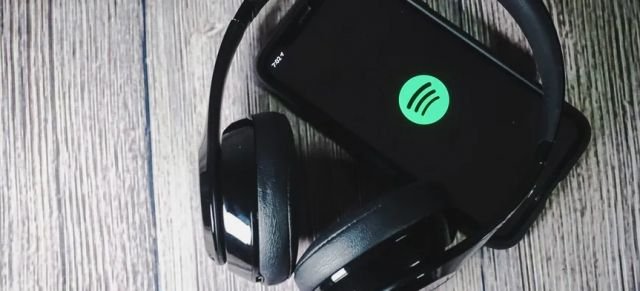 Spotify lança selo para identificar artistas gerados por inteligência artificial