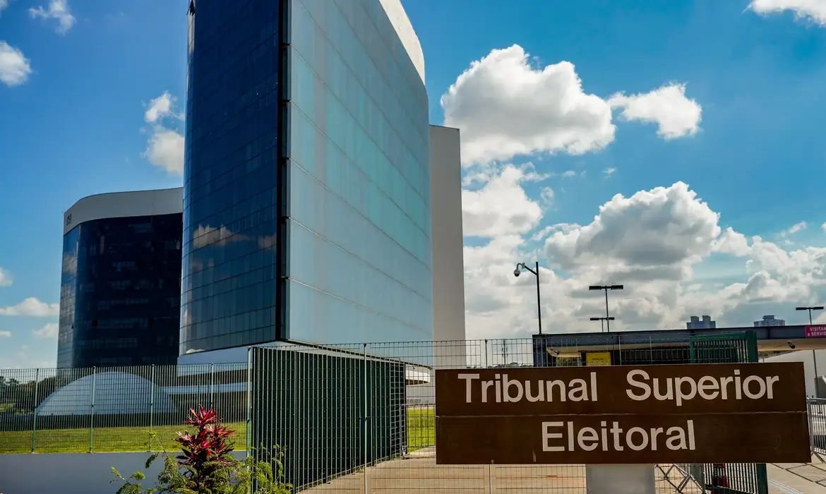TSE discute uso de IA nas eleições em reunião marcada para quinta-feira