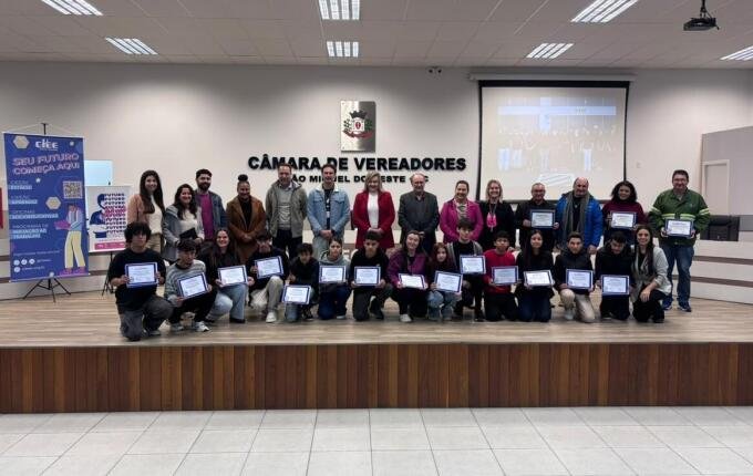Programa de Iniciação ao Trabalho forma 20 adolescentes em São Miguel do Oeste