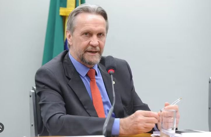 Deputado Pedro Uczai é diagnosticado com AVC isquêmico em Brasília