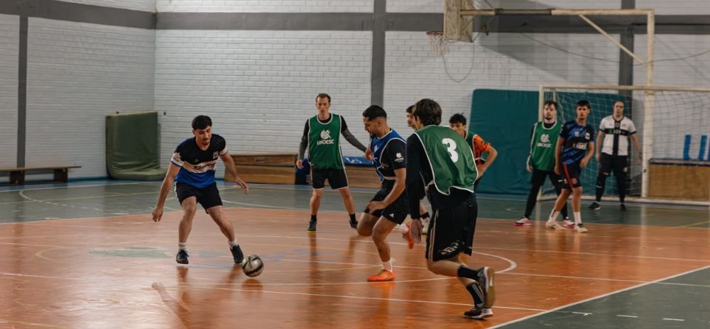 Copa Unoesc de Futsal de Base reúne 20 equipes em Chapecó