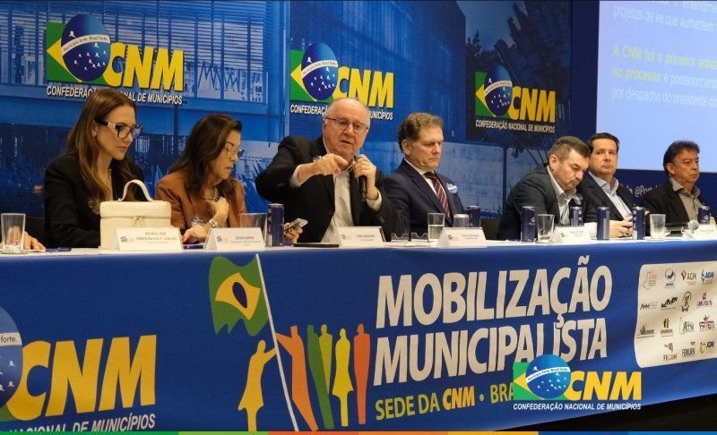CNM alerta sobre riscos financeiros para municípios em Brasília
